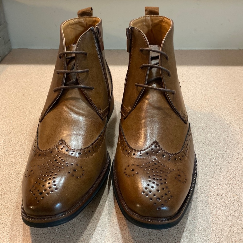 UV Signature Dress Shoes Size 9